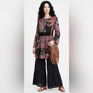 BOHO DIXIE Made in Italy Paisley long blouse size Large Black & Pink & Gold